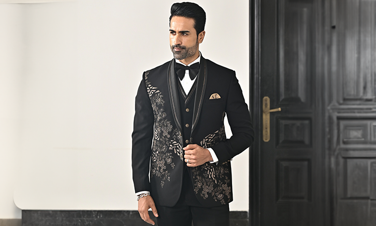 Designer Suits and Latest Fashion Trends for the Stylish Indian Groom Bonsoir Designer Suits and Latest Fashion Trends for the Stylish Indian Groom Bonsoir