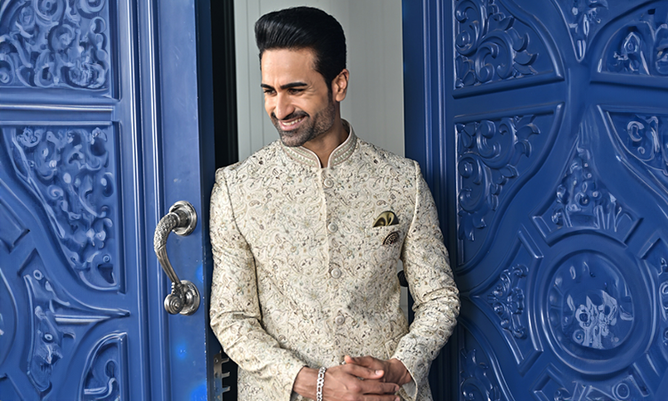 Regal and Timeless: Why Bandhgala Suits are a Must for Every Indian Gr – Bonsoir