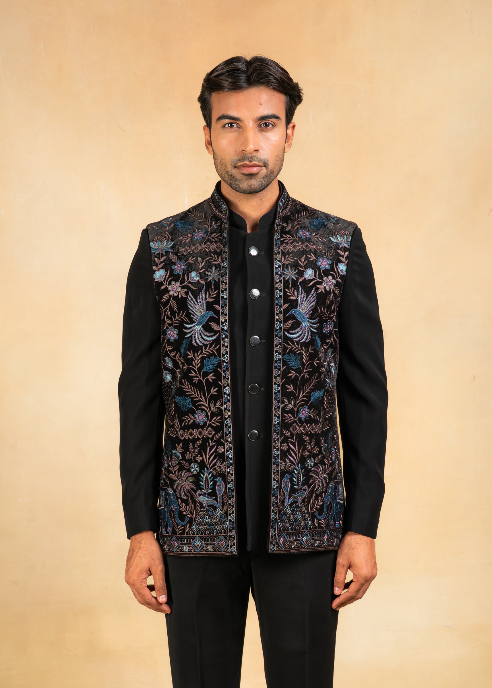 2-in-1bandhgalawithembroideredjacket_5.jpg