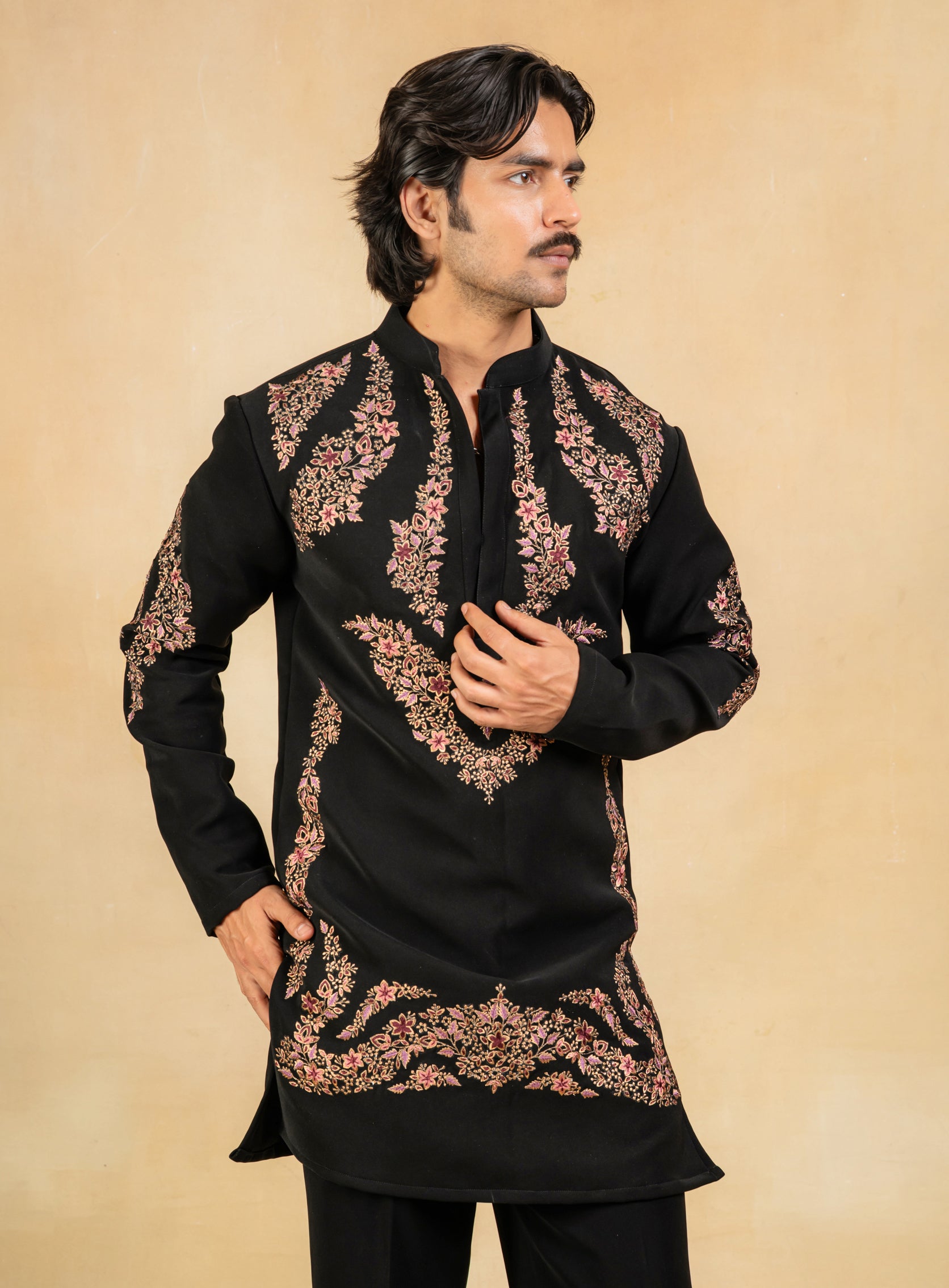 Zari & resham embroidered black kurta with trousers