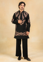 Zari & resham embroidered black kurta with trousers