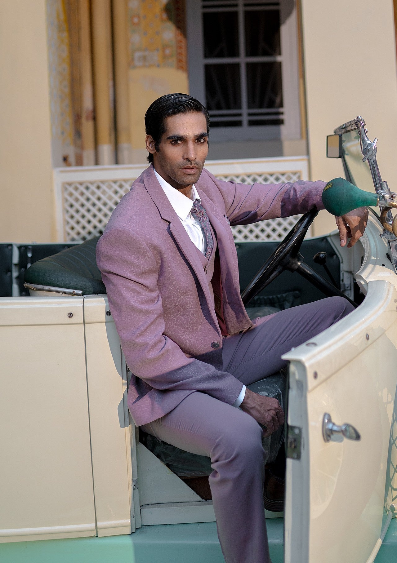 Pink Notch v-shape vest