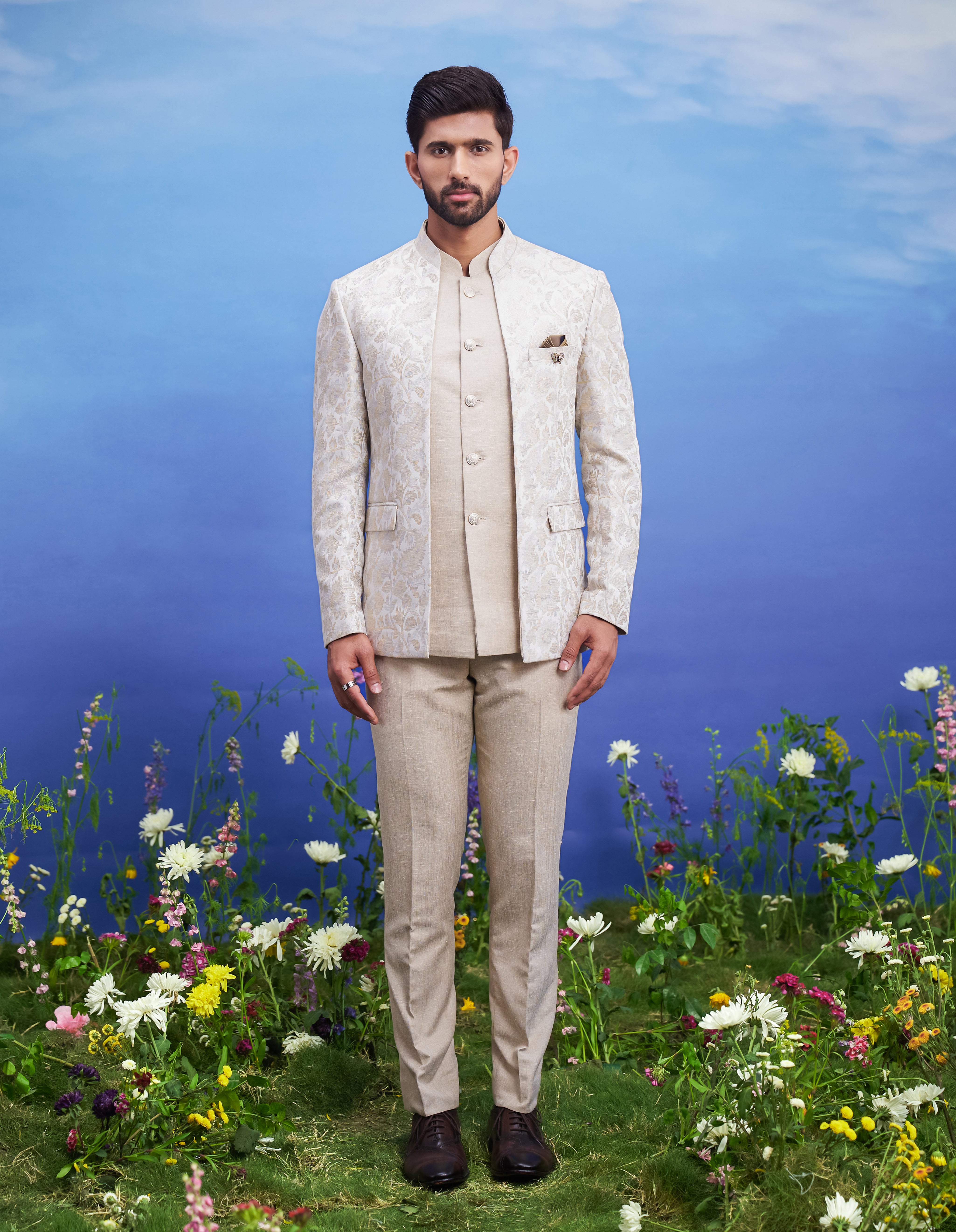 Men's Bandhgala attire, suitable for weddings and festivals, available in sizes 36 to 44 and custom.