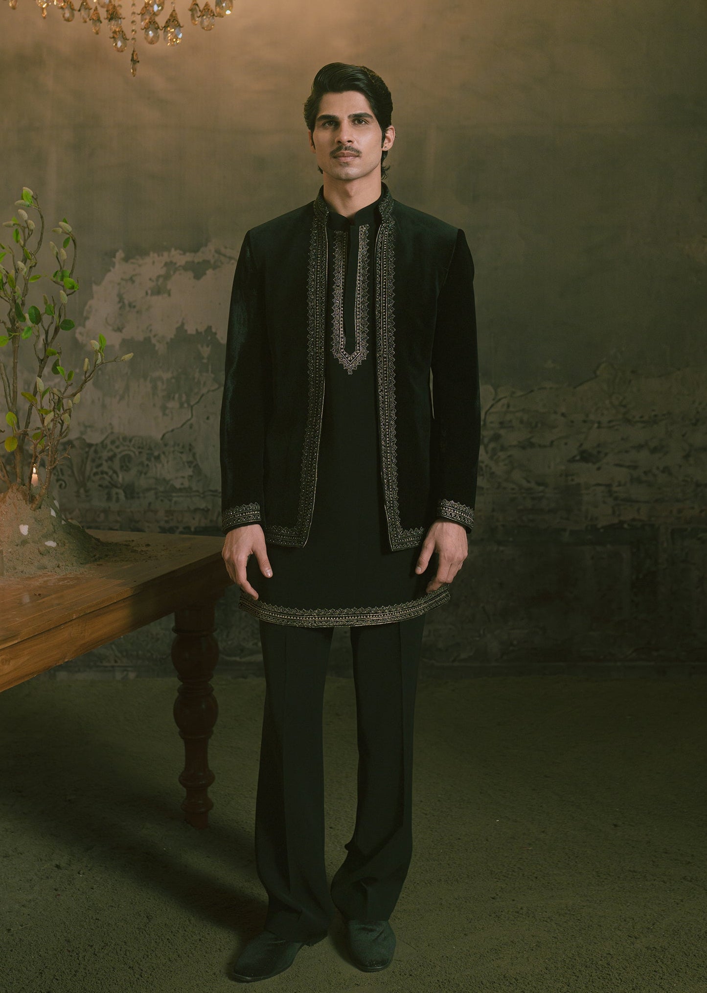 BlackVelvetBandhgalasuitwithKurta_2.jpg