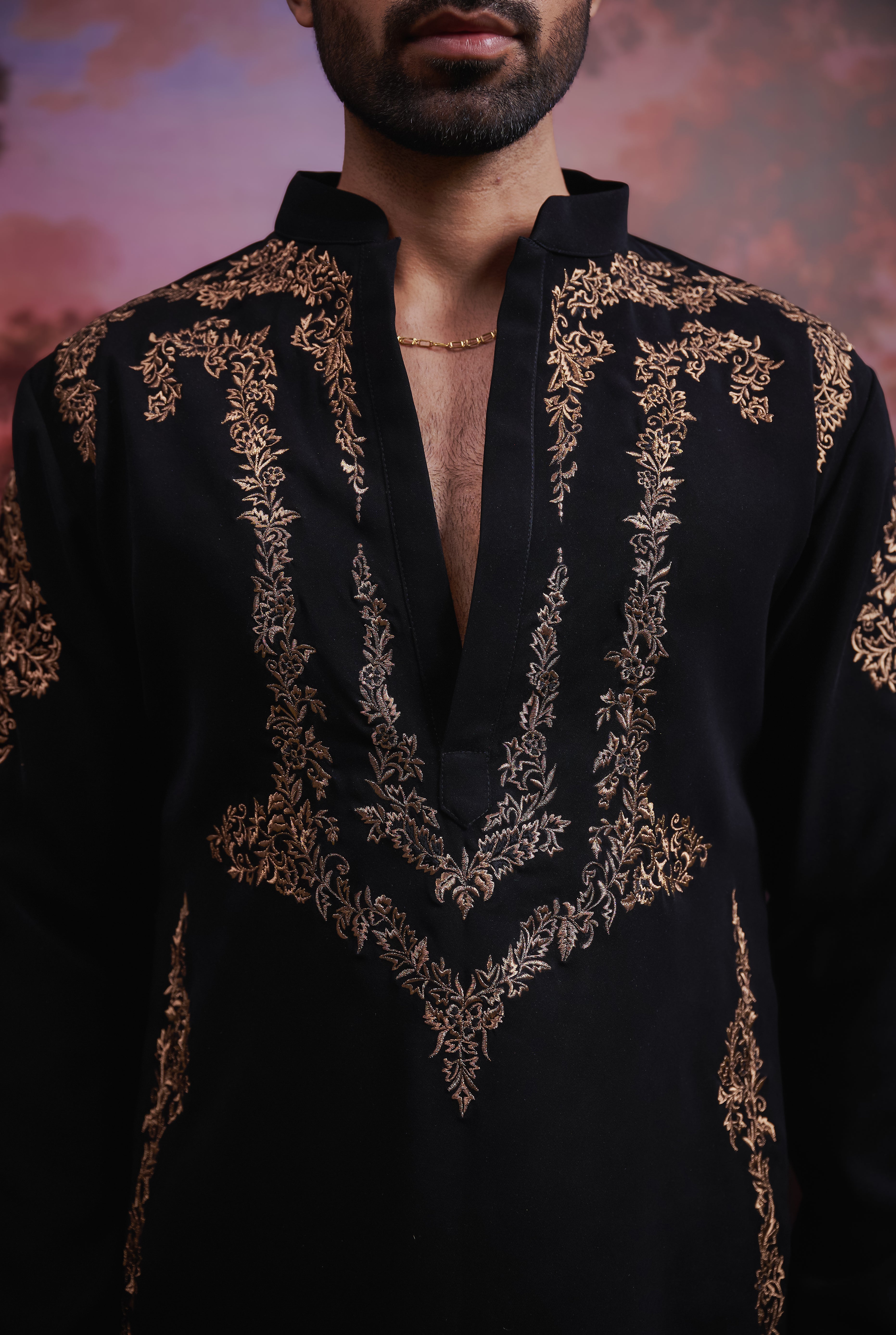 BlackZariEmbroideredKurtaSet_6.jpg