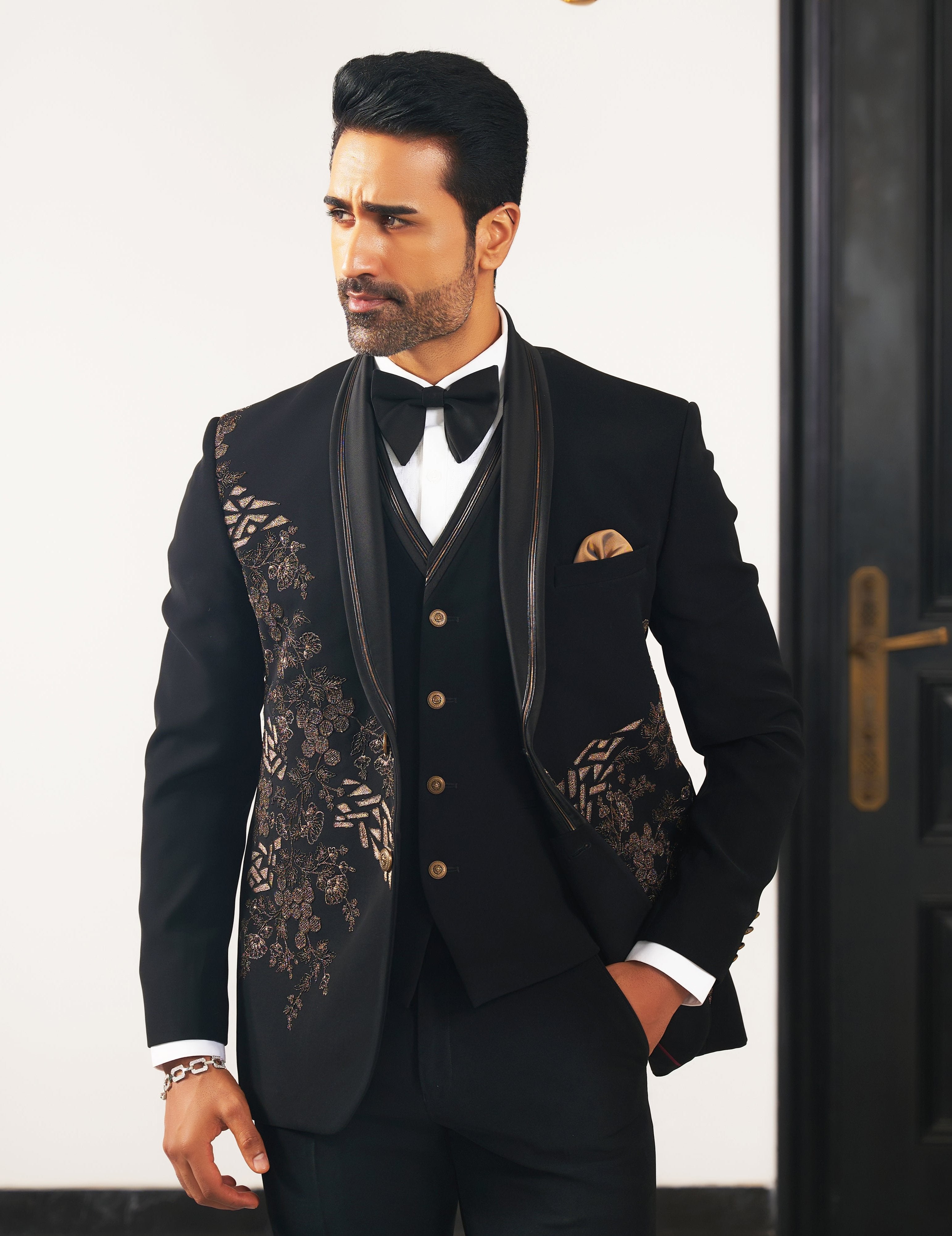 Party wear suits store
