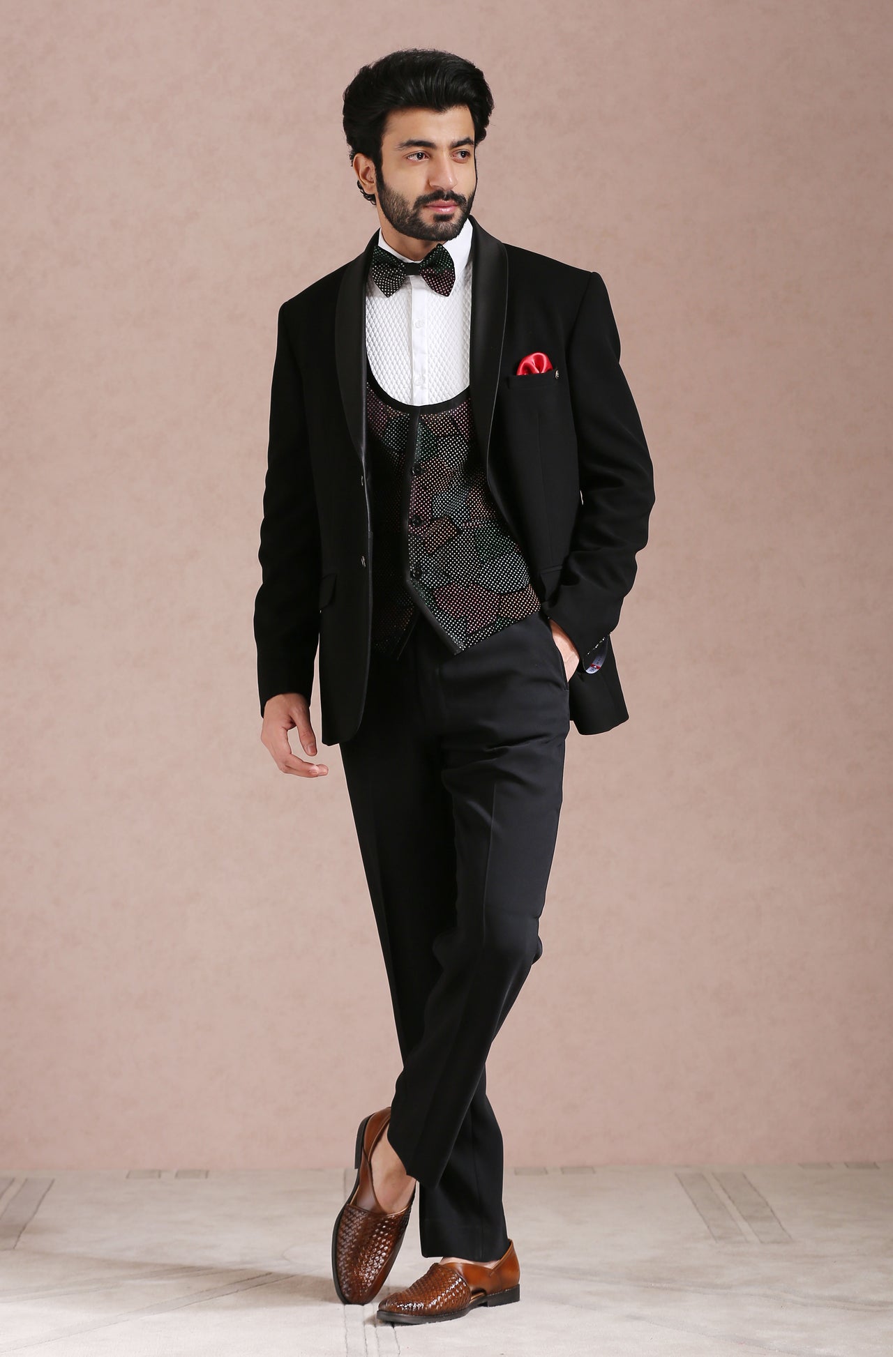 Black Tuxedo Suit Bonsoir