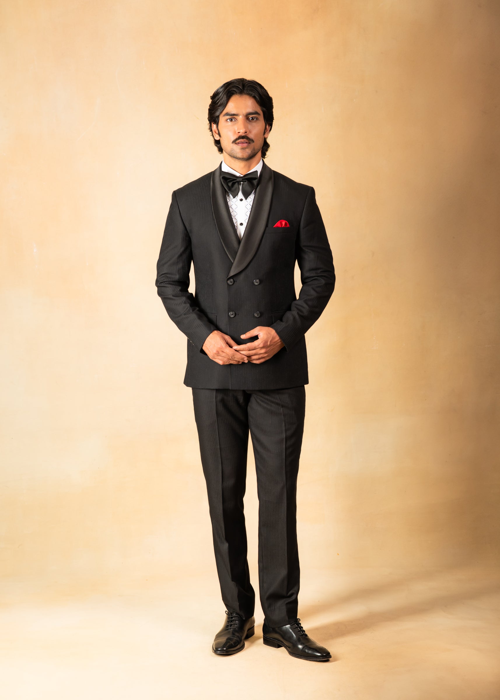 ClassicBlackShawlcollartuxedosuit_2.jpg