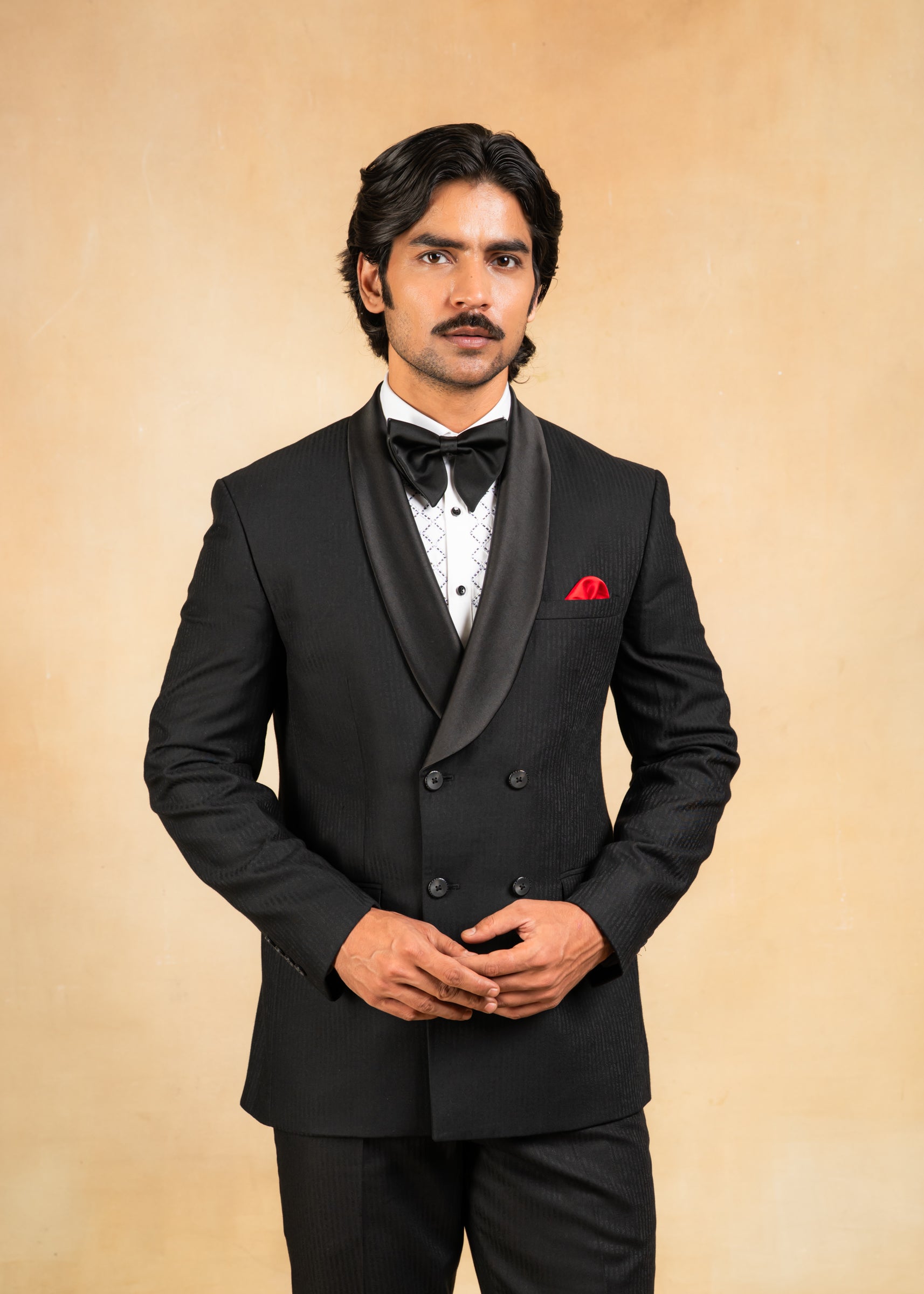 ClassicBlackShawlcollartuxedosuit_4.jpg