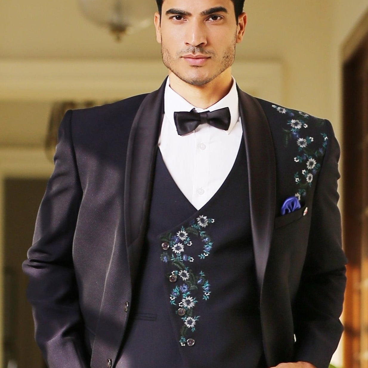 Men's Embroidered Dark Purple Tuxedo Suit with Double-Breasted Vest - A Luxurious Formal Ensemble

