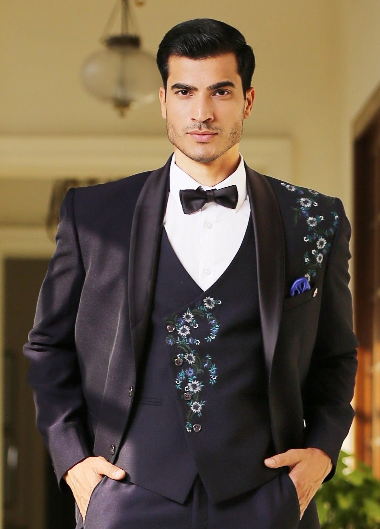 Men's Embroidered Dark Purple Tuxedo Suit with Double-Breasted Vest - A Luxurious Formal Ensemble


