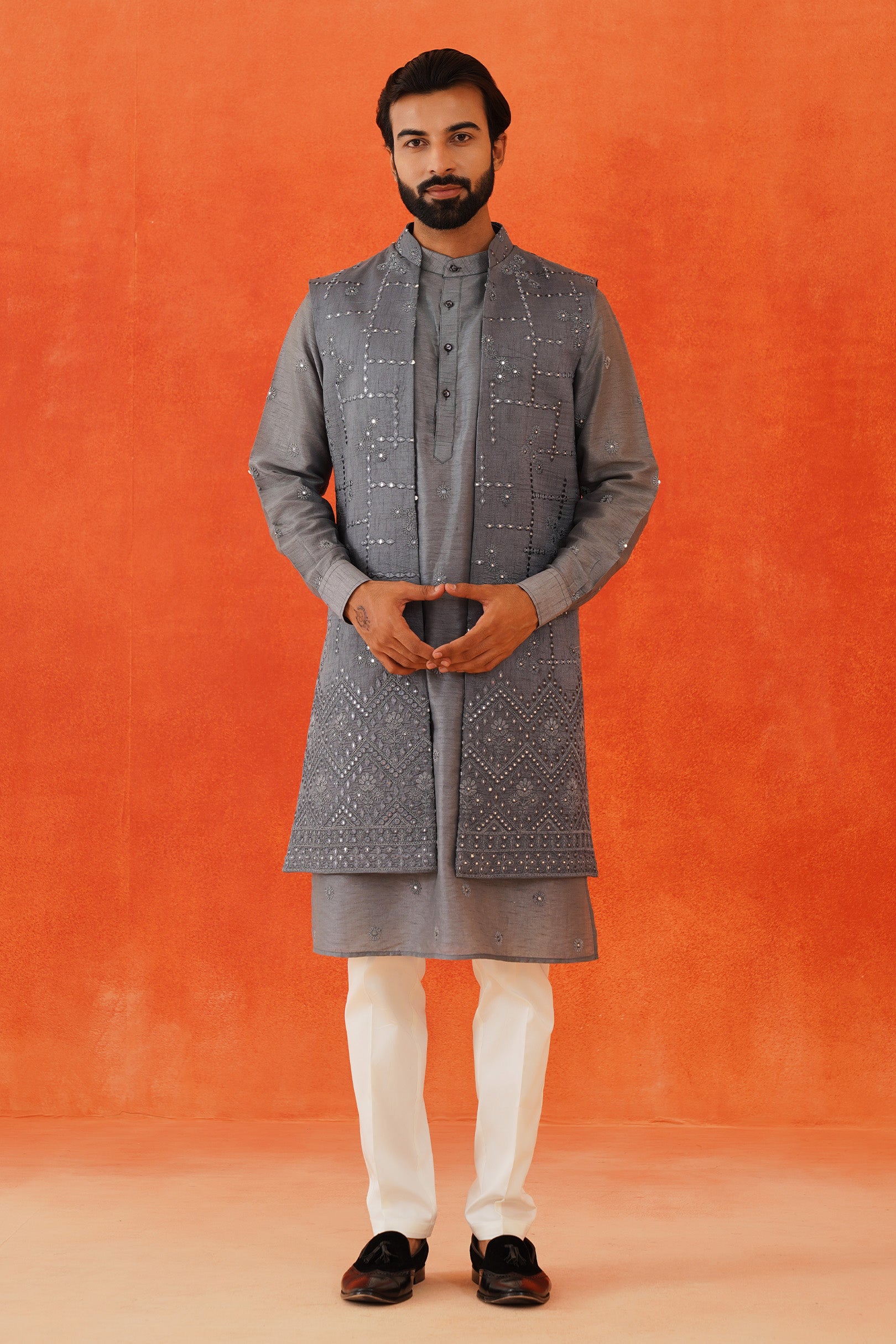 Men's Grey Indo-Western Outfit - Fusion Wear for the Modern Man

