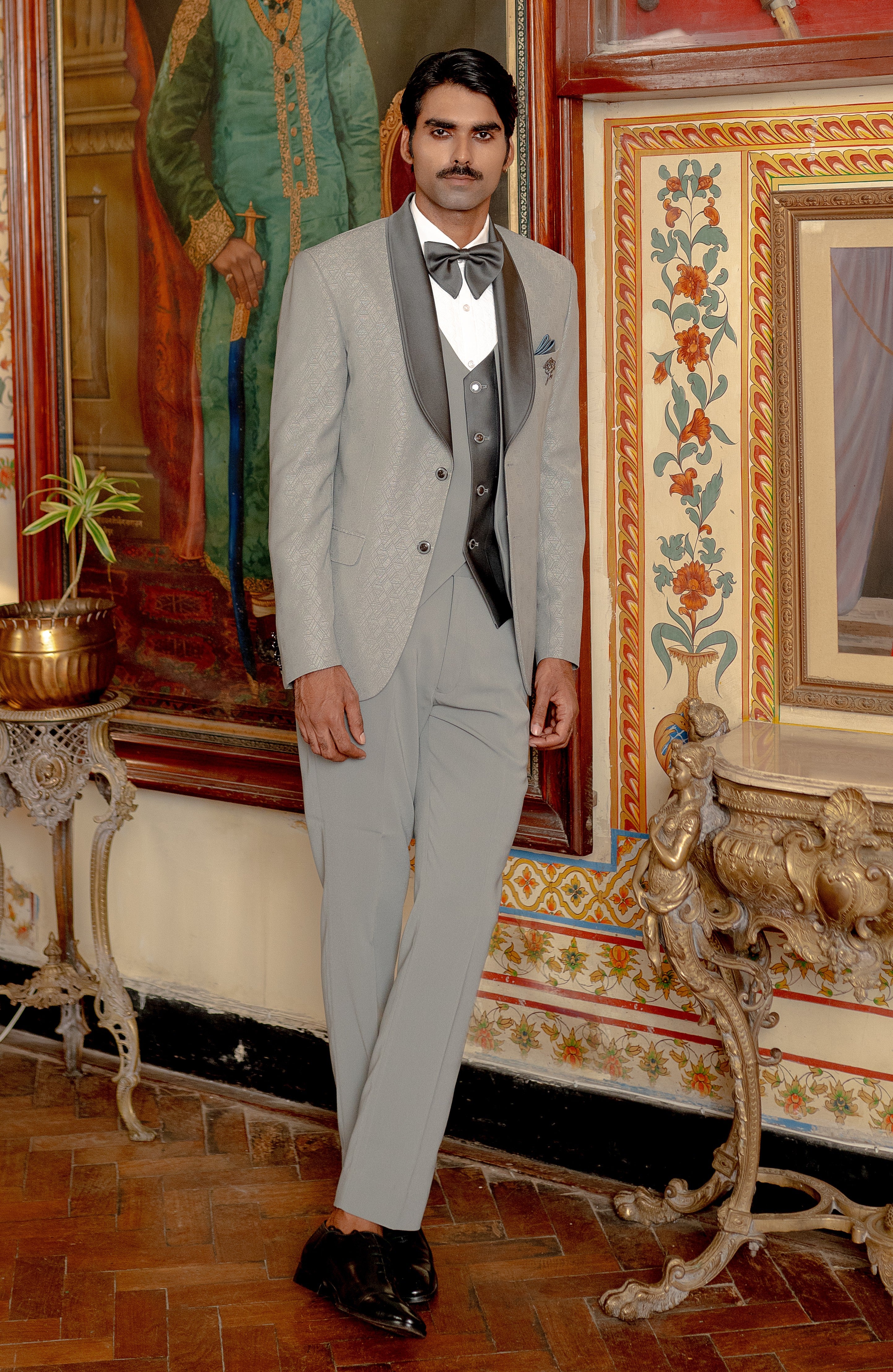 L grey shawl Lapel Jacquard Suit