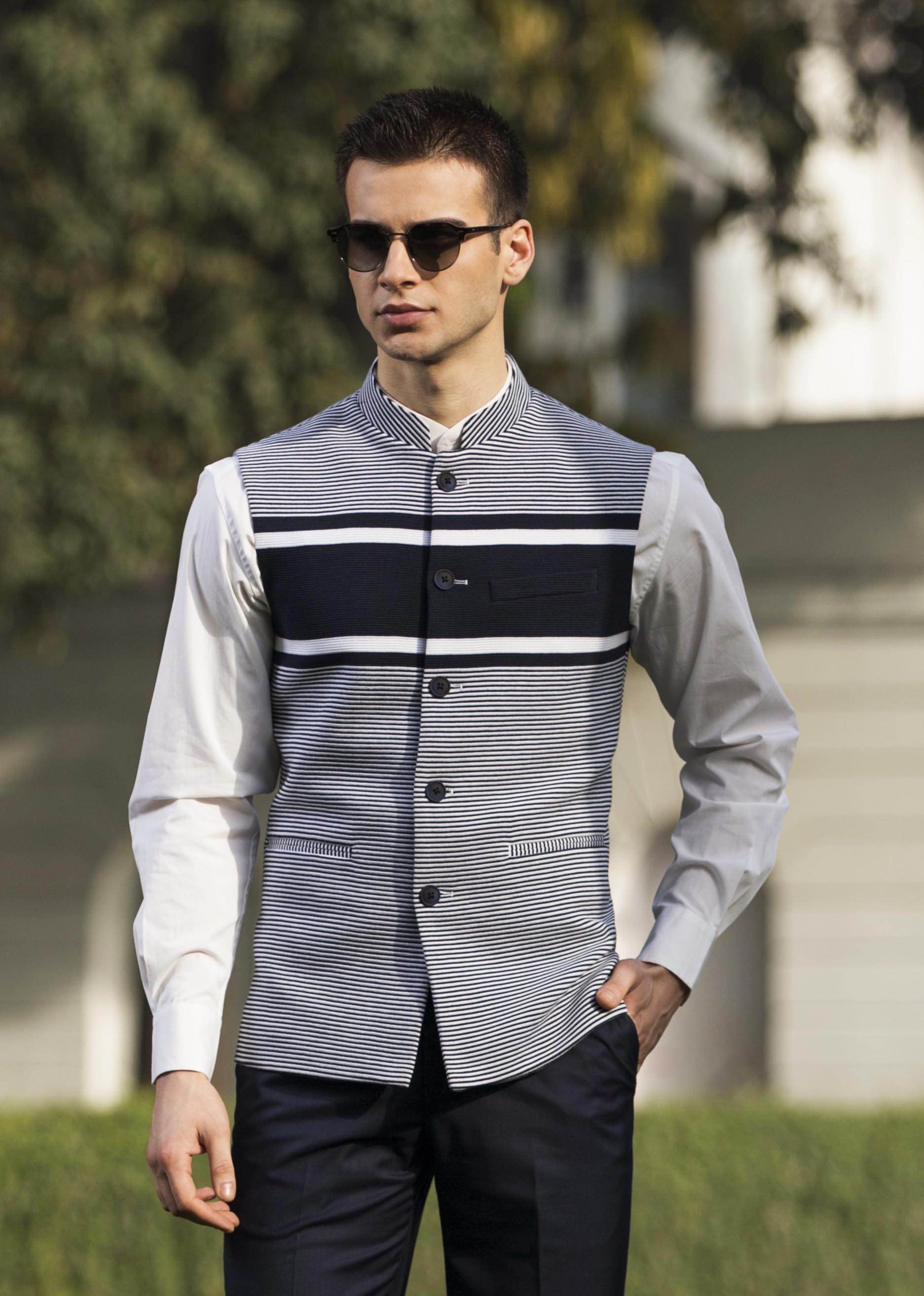 Buy Latest Party Wear Suits for Men - Black Party Wear Suit, Mens Party Wear Dresses Online India - Bonsoir Buy Latest Party Wear Suits for Men - Black Party Wear Suit, Mens Party Wear Dresses Online India - Bonsoir