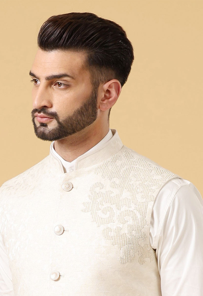 Stylish Off-White Bundi with Intricate Embroidery
