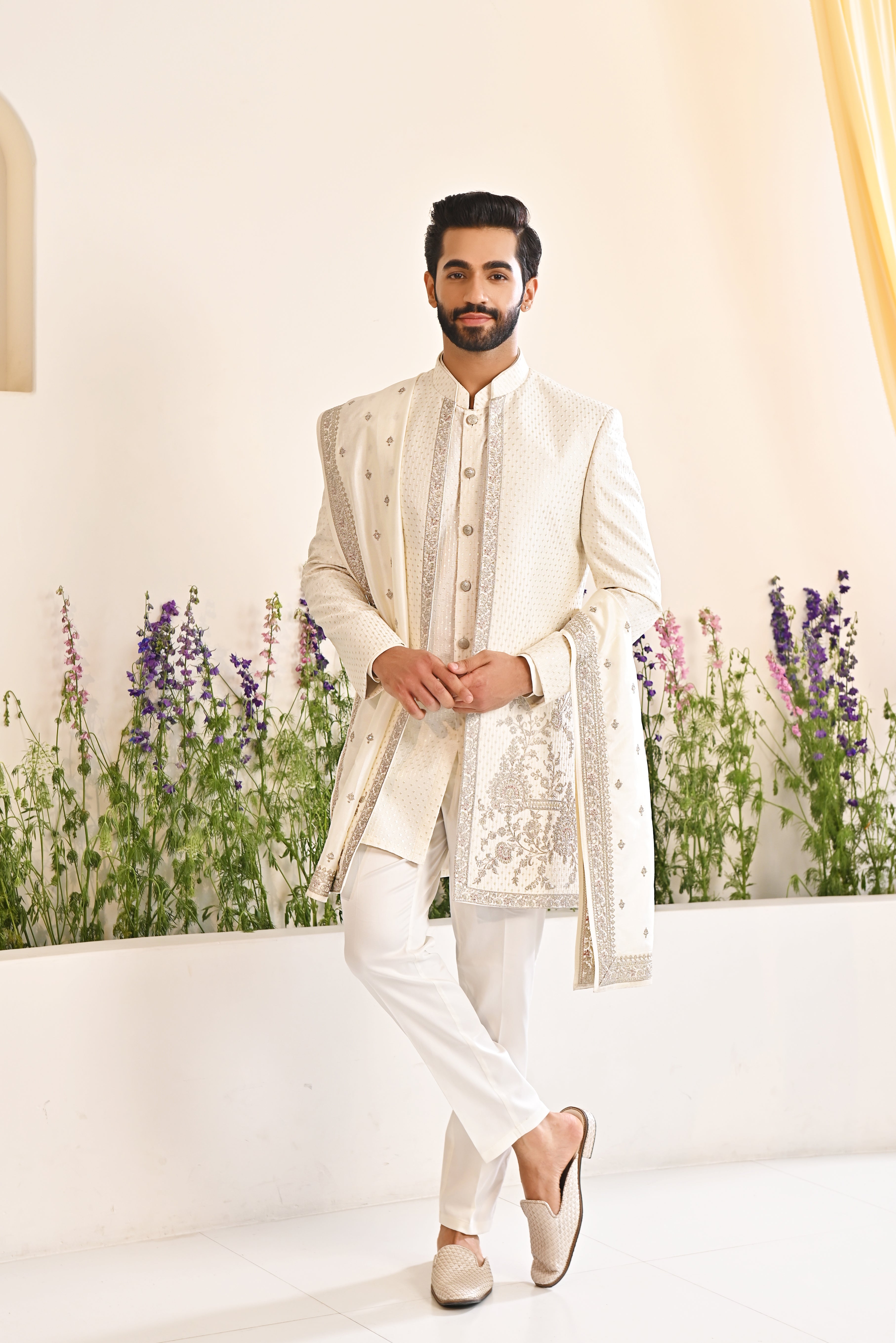 Elegant Off-White Indo-Western - Traditional Indian Attire
