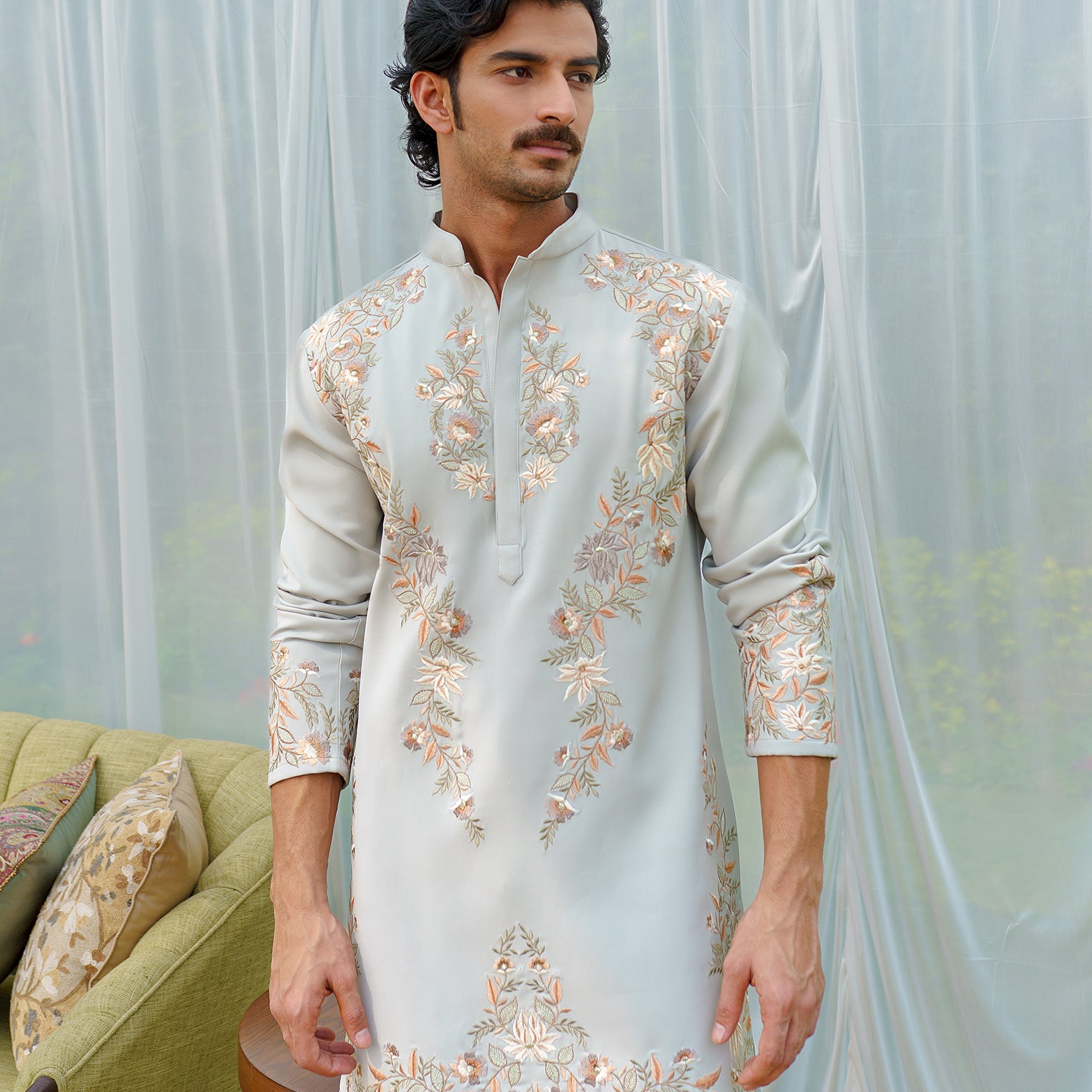 Pistaembroideredkurtawithwidetrousers_2.jpg
