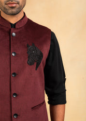 Wine bundi with hand embroidered motif