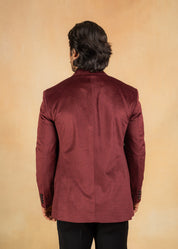 Wine balzer with hand embroidered motif