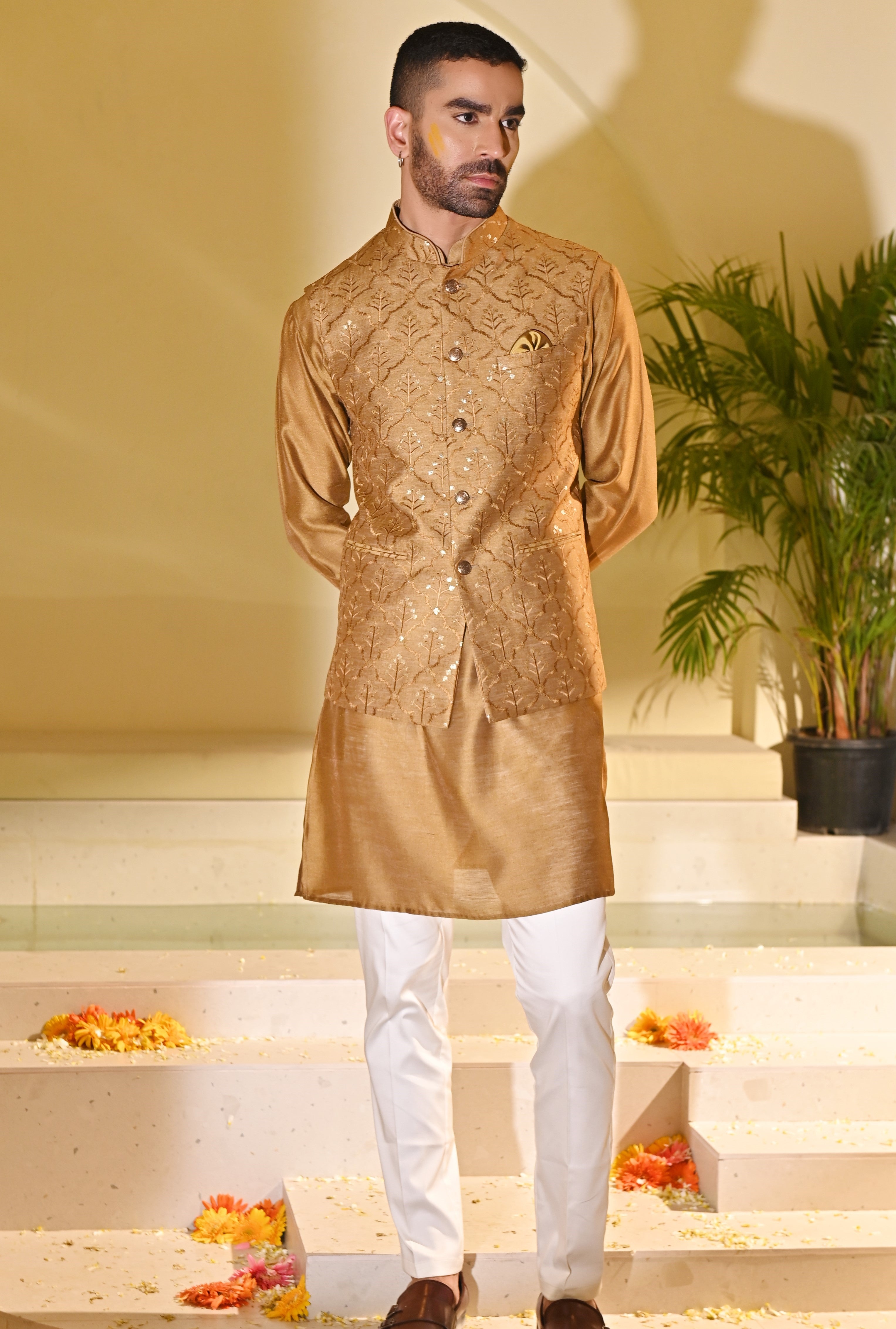 Perfect for Festive Occasions
Elegant Yellow Embroidered Kurta Bundi