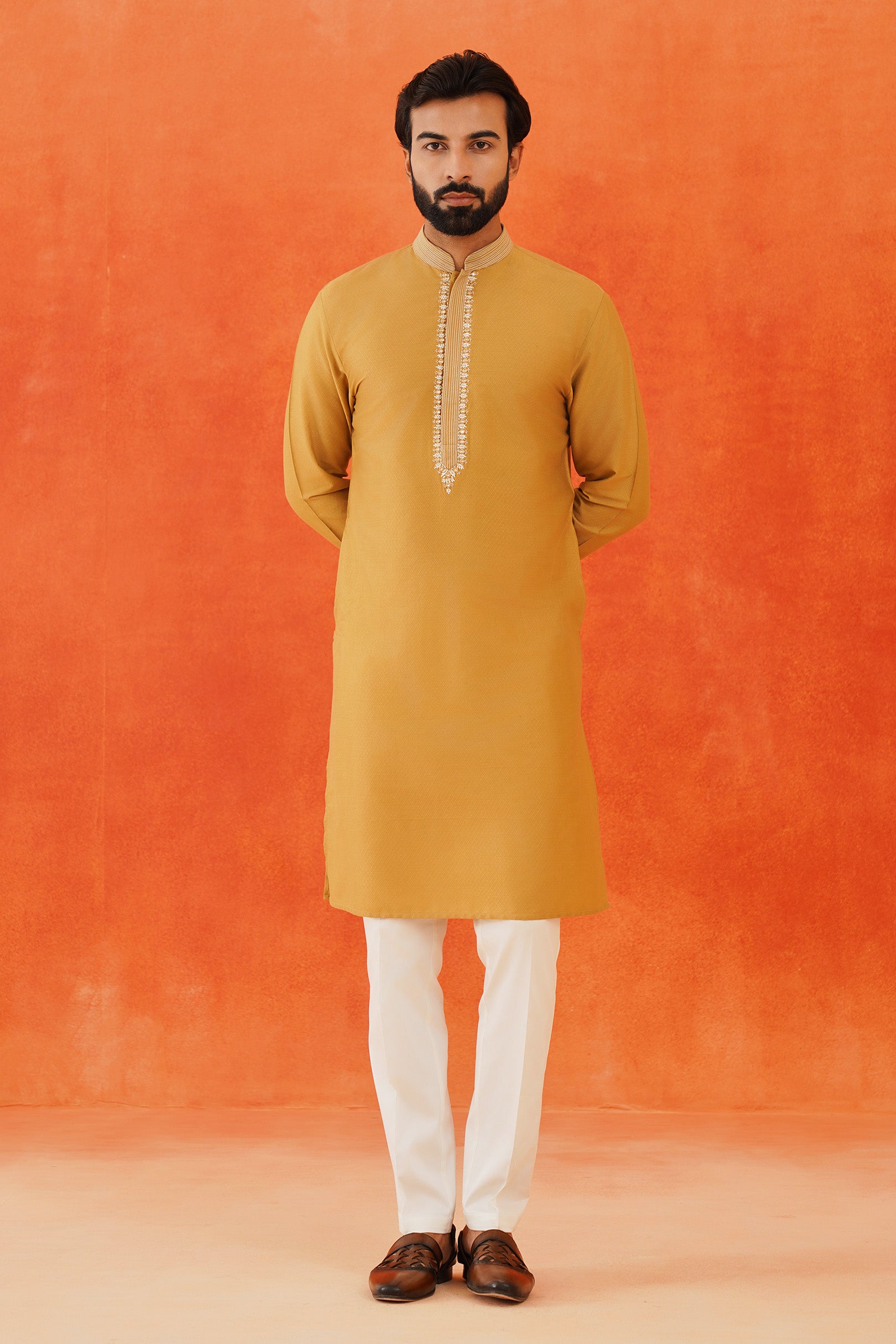 Modern Indian Fashion
Versatile Yellow Kurta Set