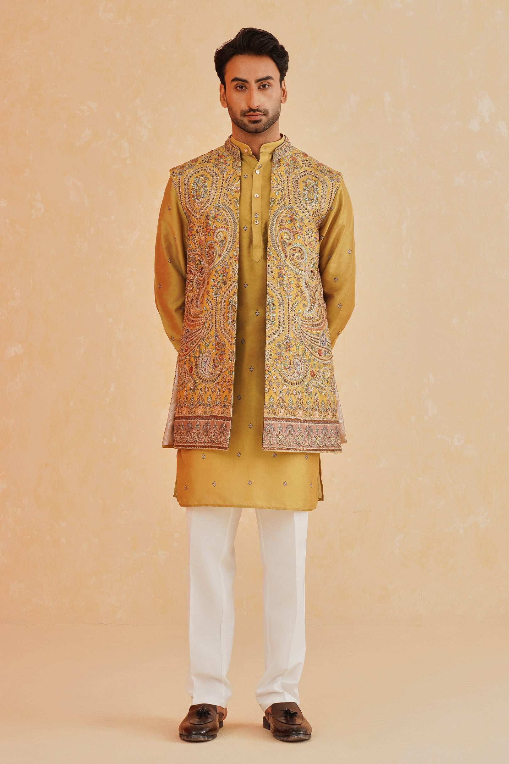 Traditional Indian Attire
Trendy Yellow Printed Embroidered Indo-Western
