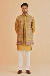 Traditional Indian Attire
Trendy Yellow Printed Embroidered Indo-Western