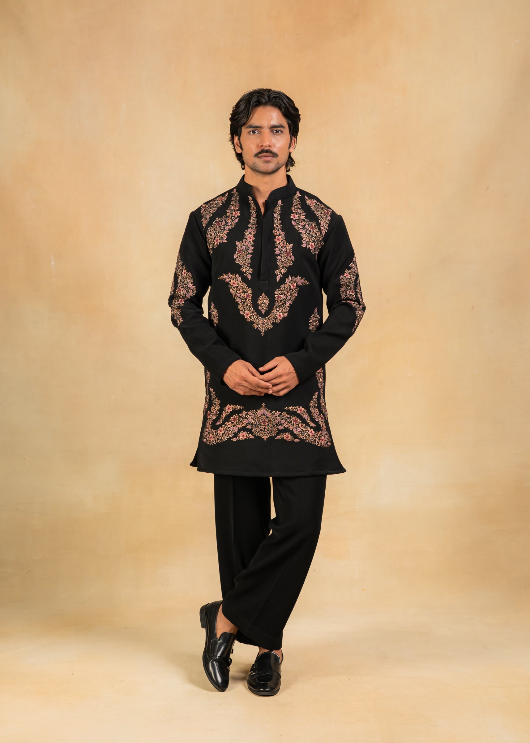 Zari & resham embroidered black kurta with trousers