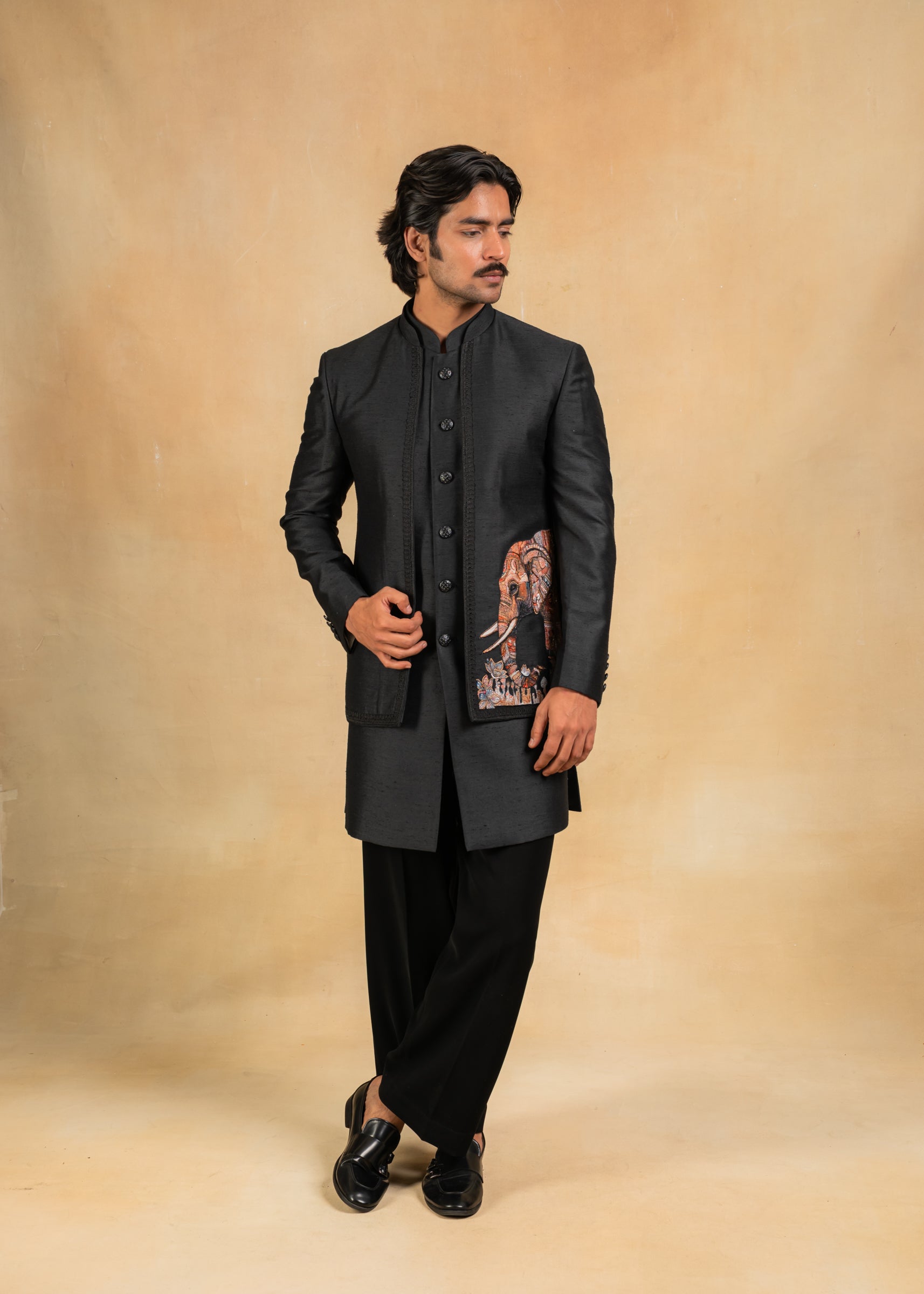 blackdesigneropenindowestern_2.jpg
