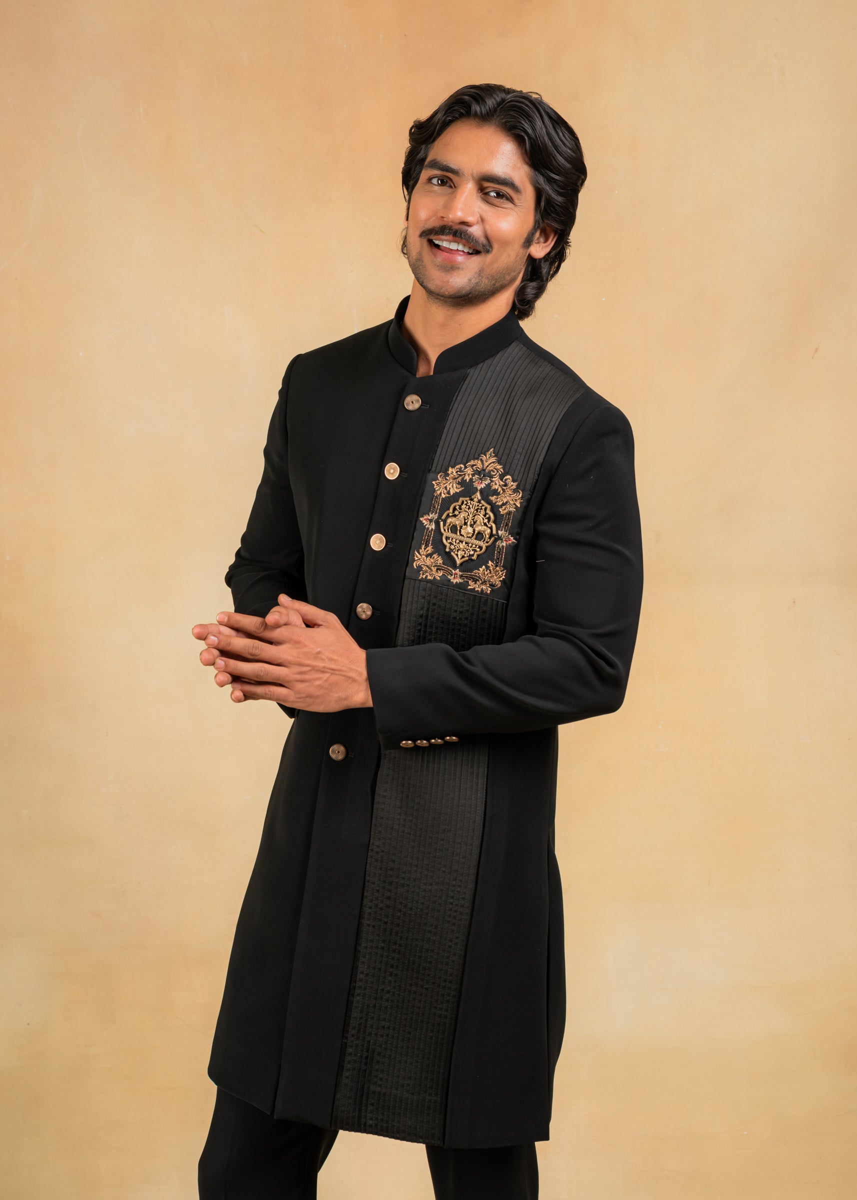 blackindo-westernwithbroochandpintuck_4.jpg
