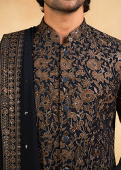 gold and navy embroidered indowestern with stole