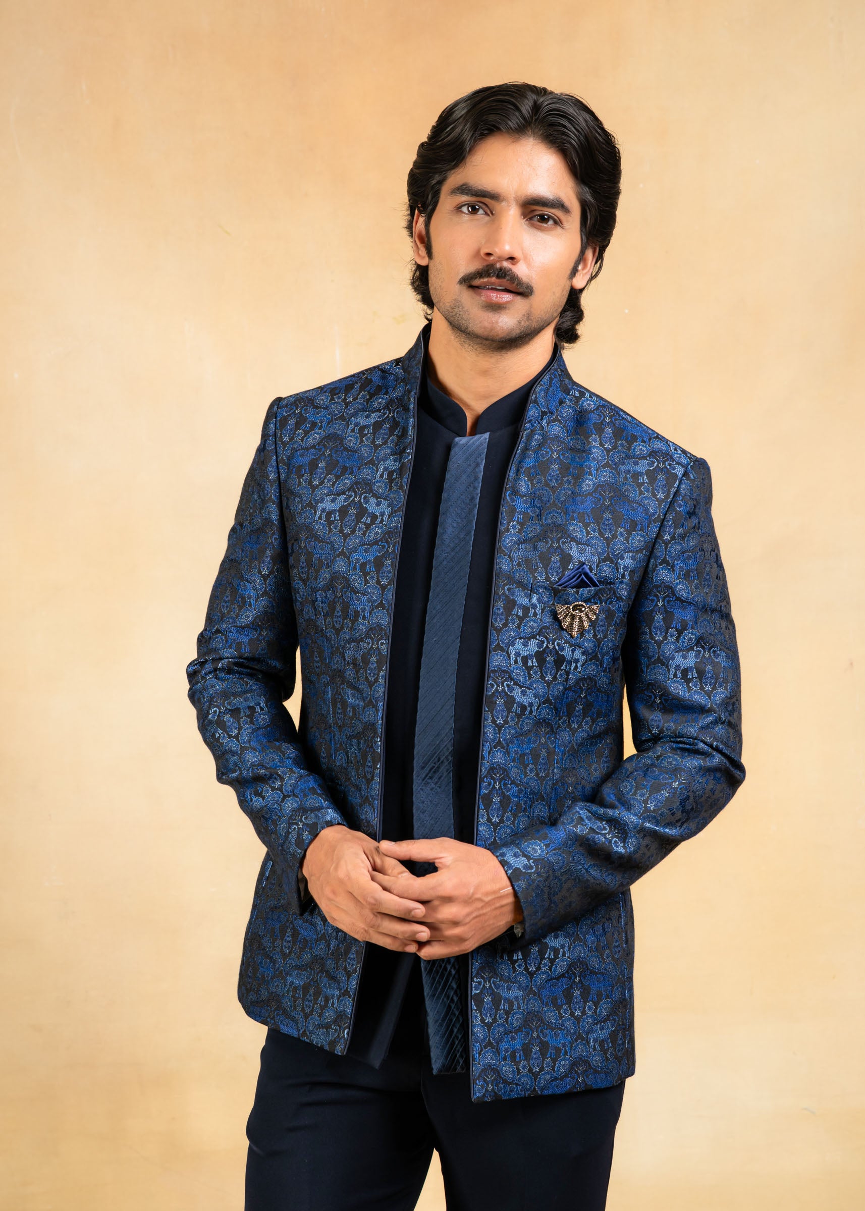 jamavarstylenavyblueopenbandhgala_4_..jpg