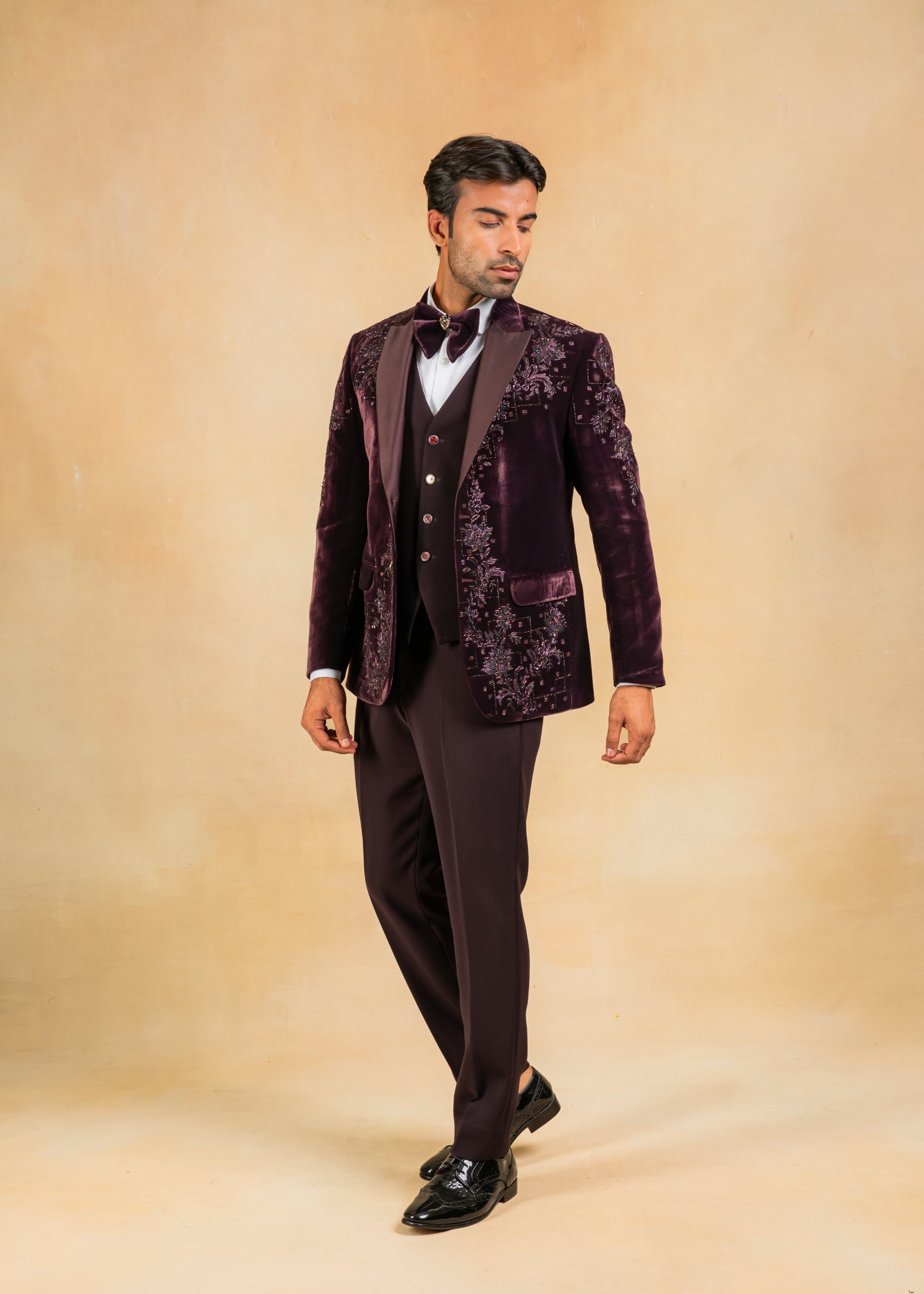 winevelvethandembroideredtuxedosuit_4.jpg
